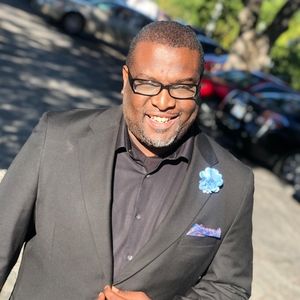 Meet your Posher, Toriano